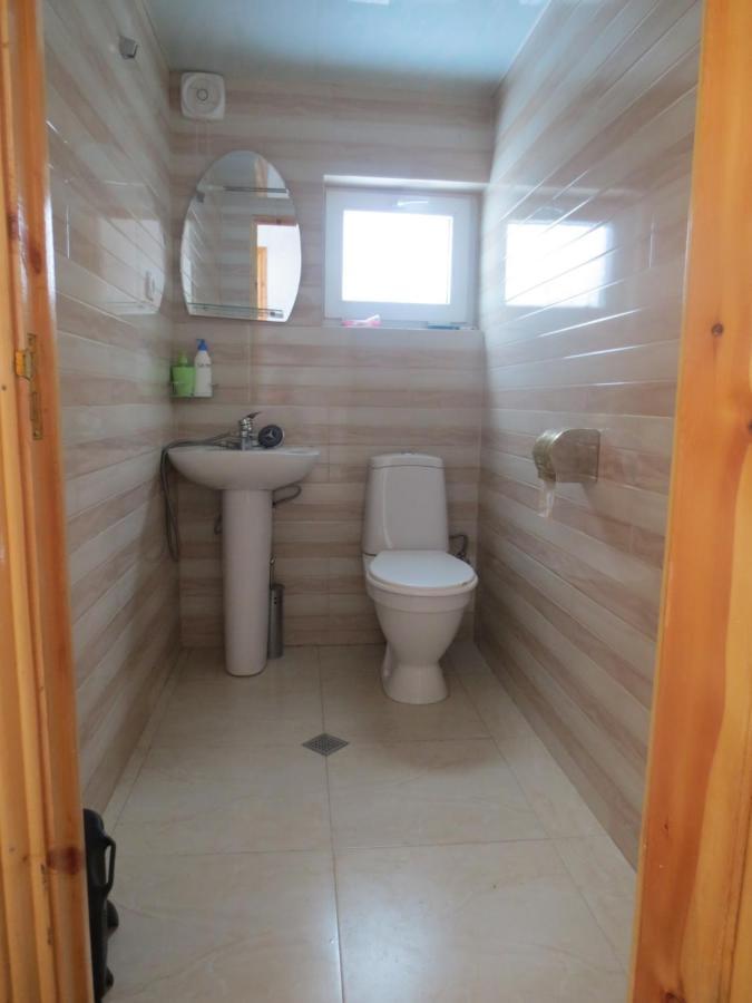Irma Beso & Aleko Khergianis Guesthouse Mestia Dış mekan fotoğraf